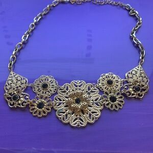 Gorgeous necklace 17”*